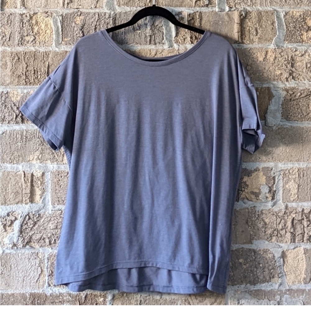 Athleta Gray Loose Fit Vented Back Short Sleeve T-Shirt Tee Large
